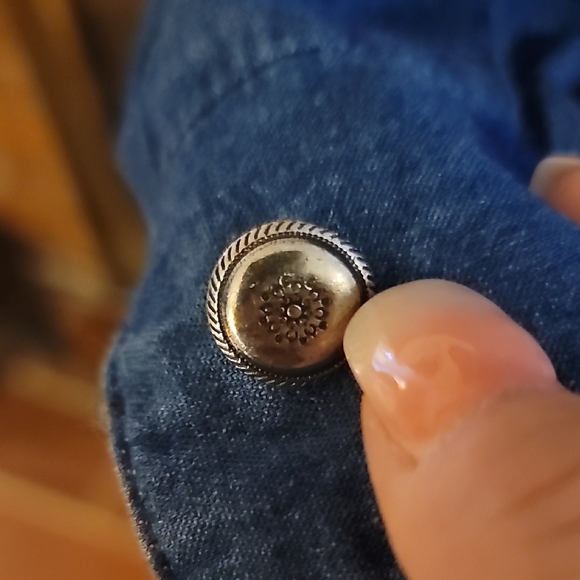 Women's Multicolor Button Down Shirt - Picture 4 of 9